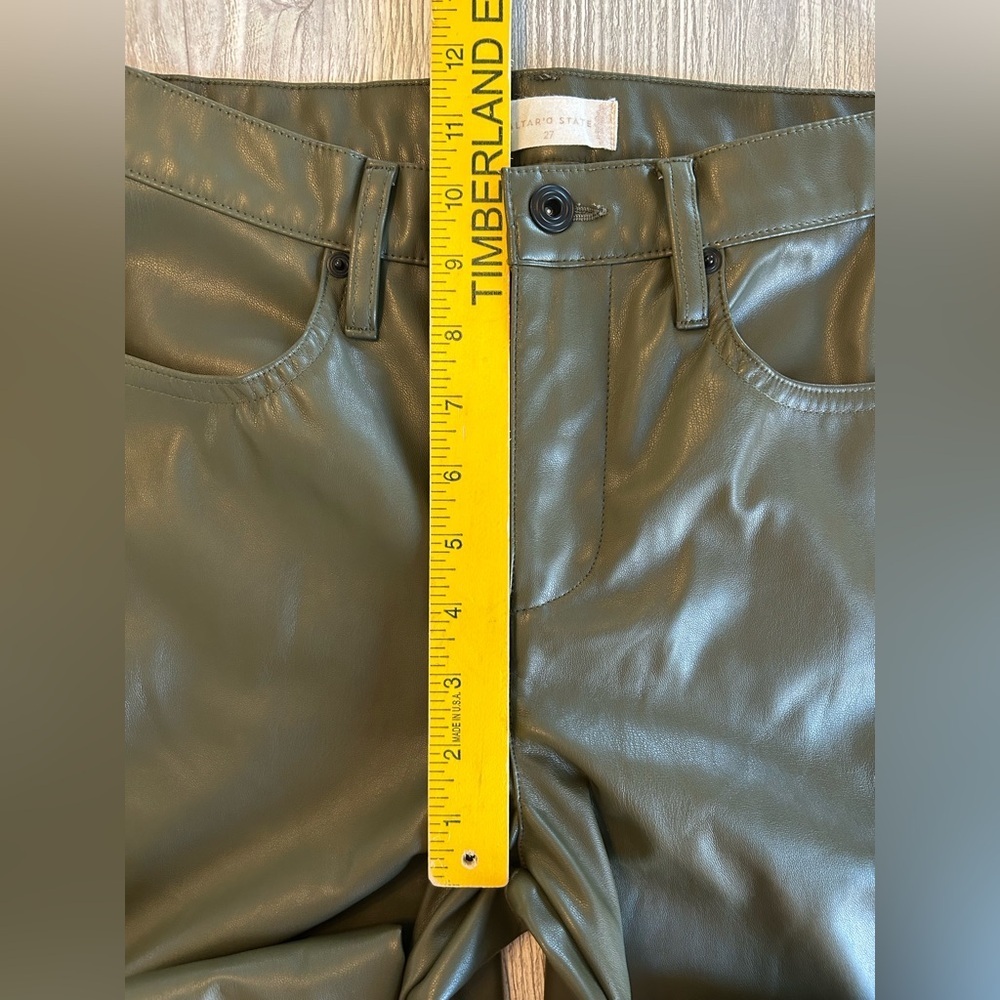 Altar'd State Womens Faux Leather Cargo Green Pants Wide leg Leg pockets Sz 5/27 - Picture 8 of 10